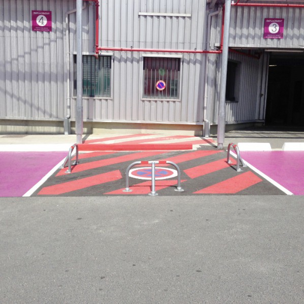Barri?re de parking acier