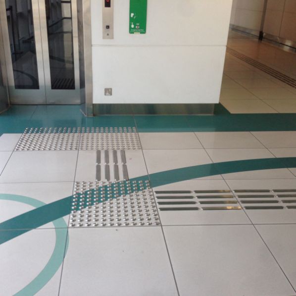 Clous podotactiles lisse Inox