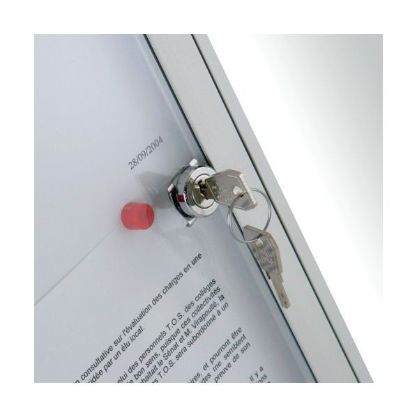 Vitrine d affichage interieur extra plate 20 mm d epaisseur fond magnetique