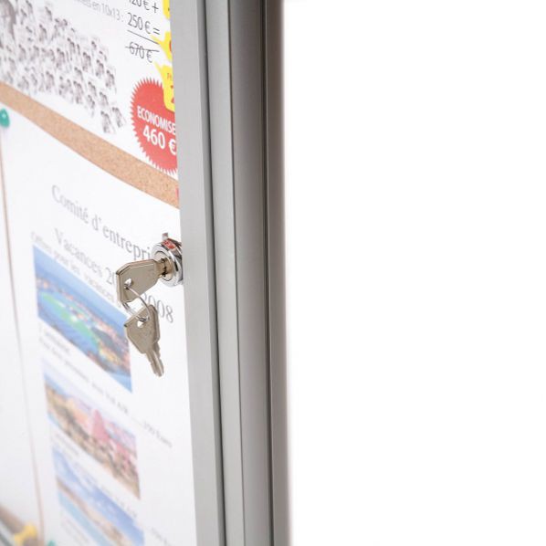 Vitrine d affichage interieur verre securit et fond laque