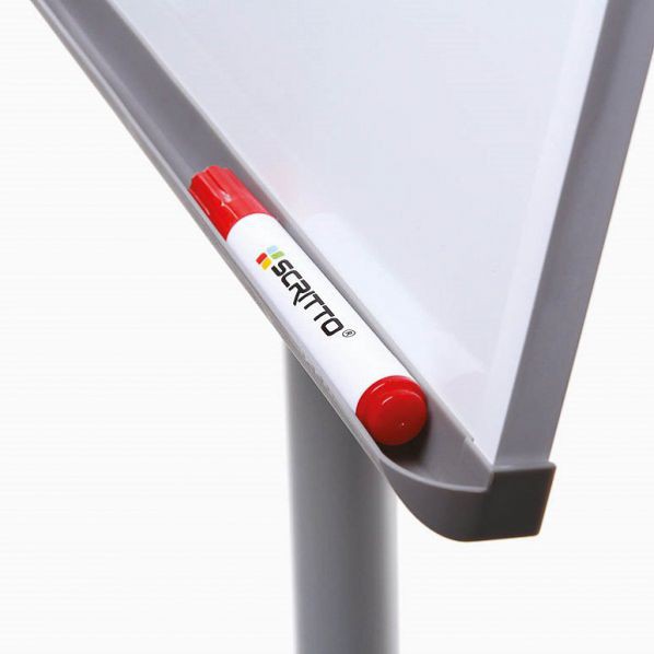 Chevalet paperboard a roulettes