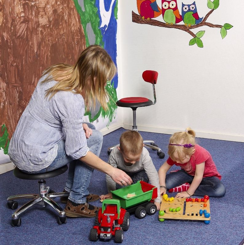 Tabouret ergonomique petite enfance base alu