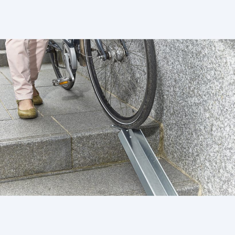 Rampe à vélo pour escalier